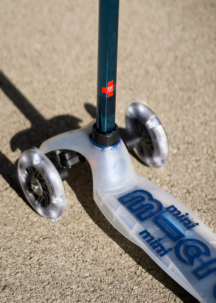 Mini Micro Deluxe Flux LED Neochrome Navy